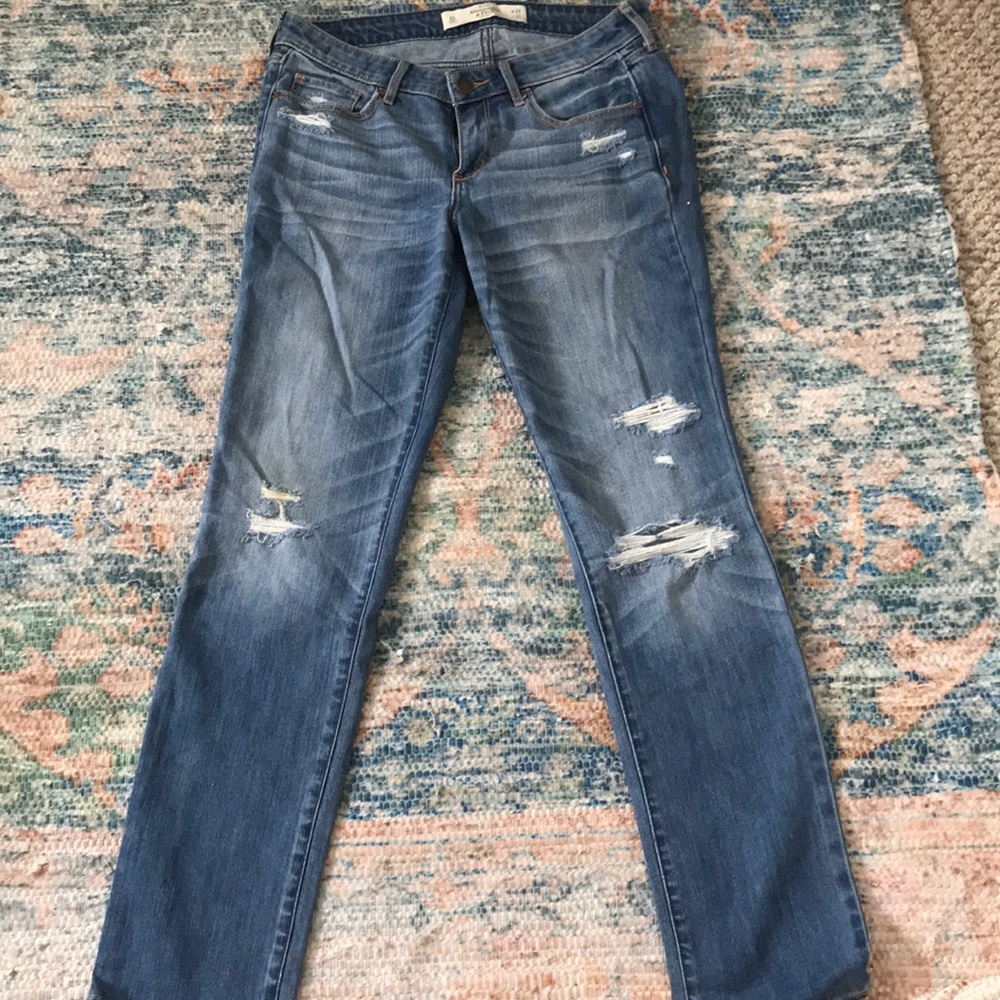Abercrombie & Fitch jeans.